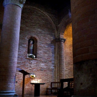 L'interno della chiesa -