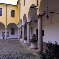 Porticati interni di Palazzo Scotti - foto Lunardini